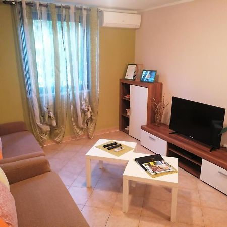 Apartment Oliva Pola Esterno foto