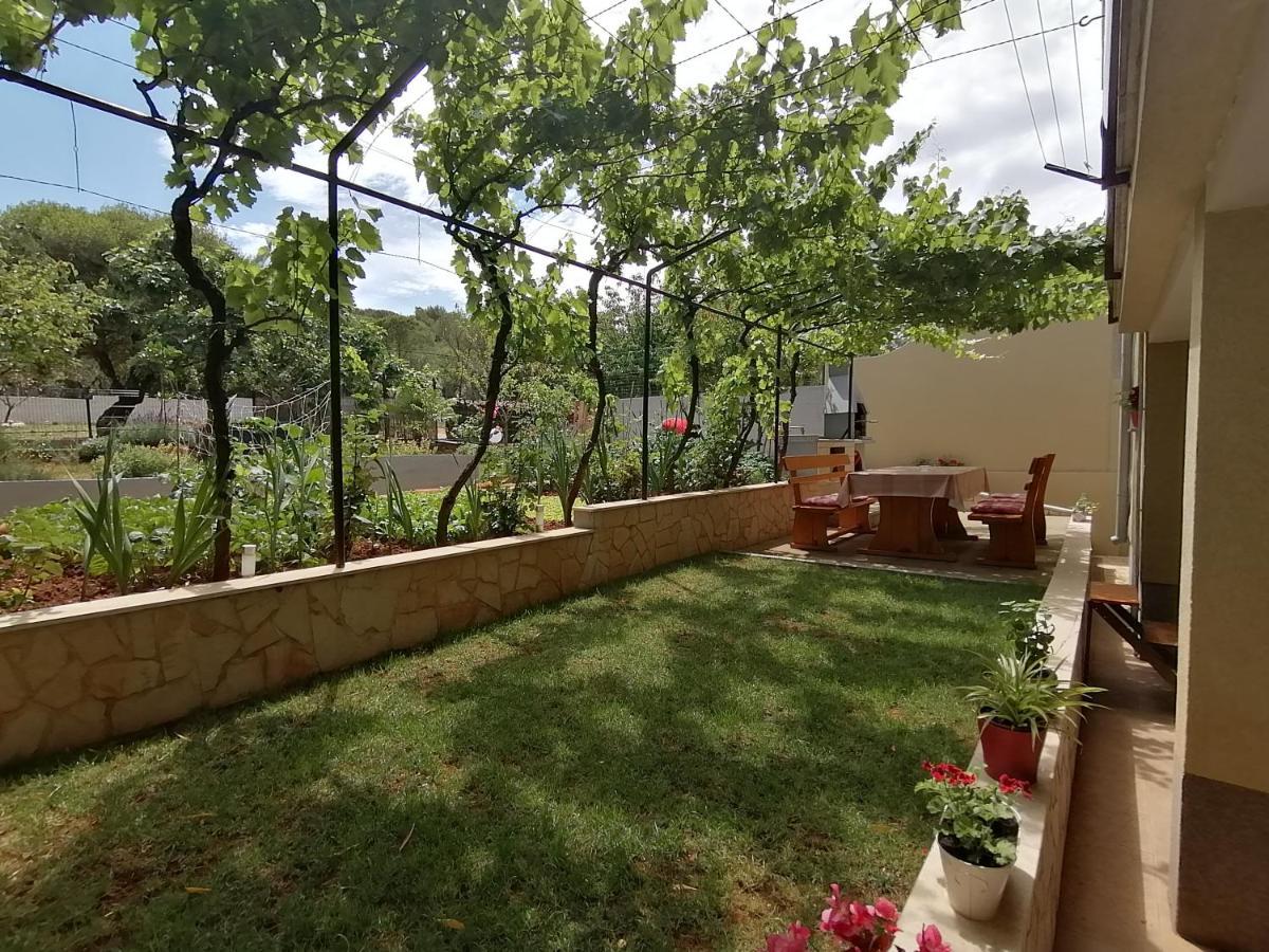 Apartment Oliva Pola Esterno foto